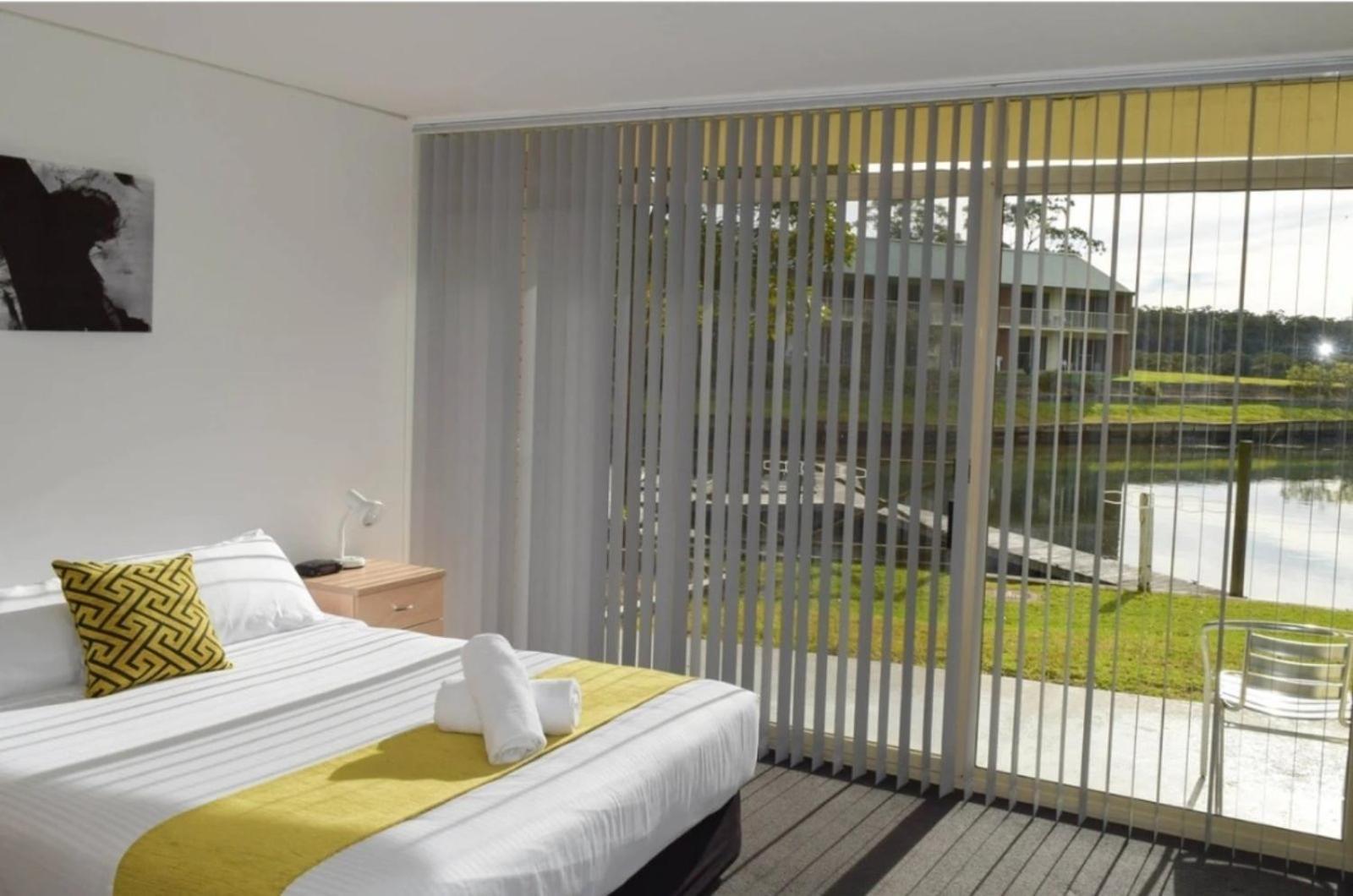 The Moorings Resort Tomakin Esterno foto